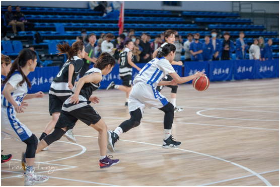 赛场直击丨yl9193永利勇夺2021年腾飞杯女篮季军！