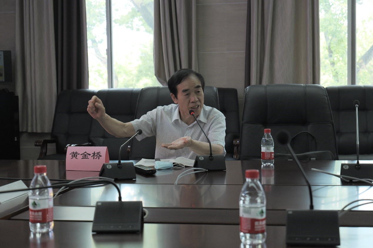 【主题教育】着力把握习近平新时代中国特色社会主义思想的科学体系和精髓要义——yl9193永利举行主题教育专题报告会